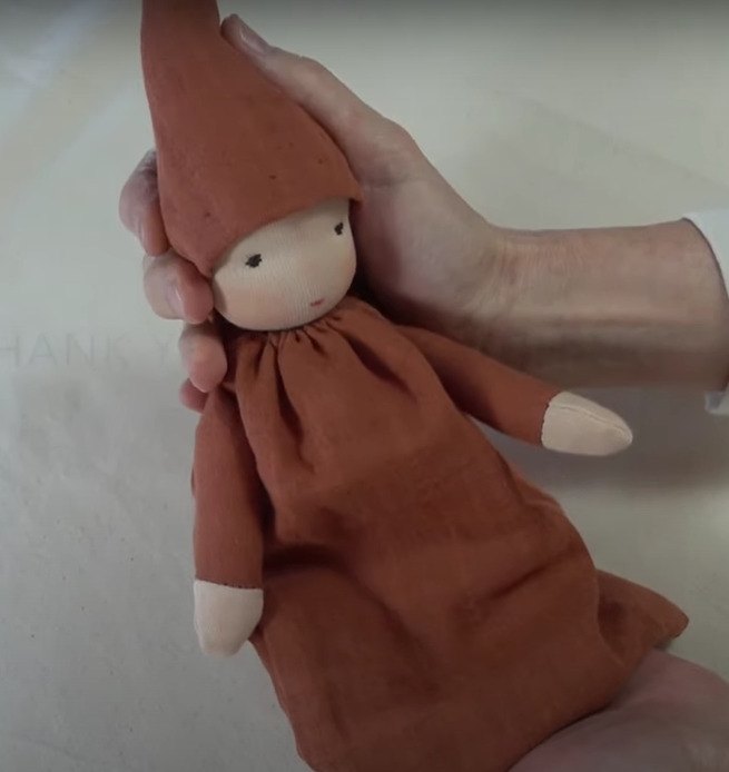 Majhna lutka za dojenčka